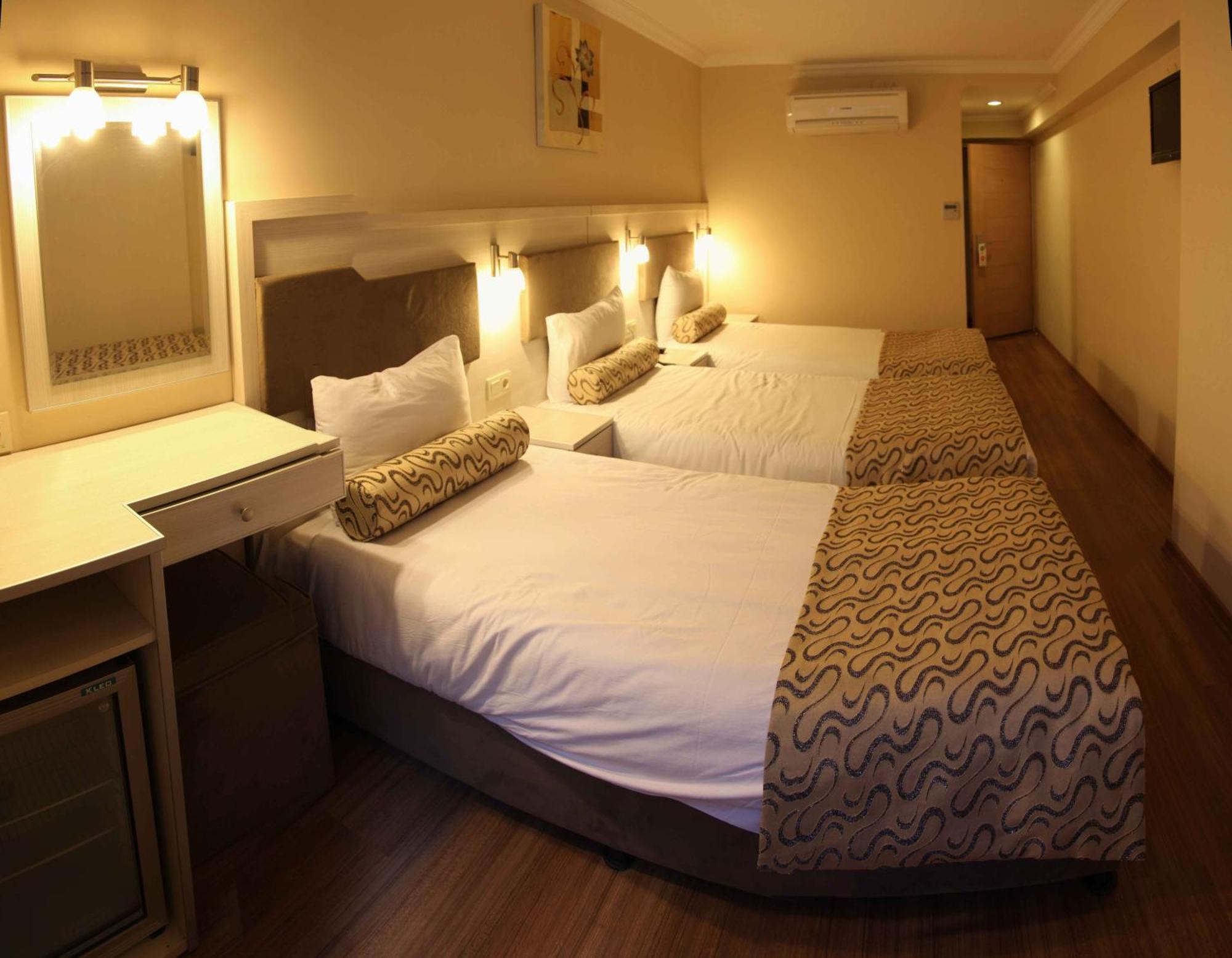 Grand Zeybek Hotel Izmir Bagian luar foto