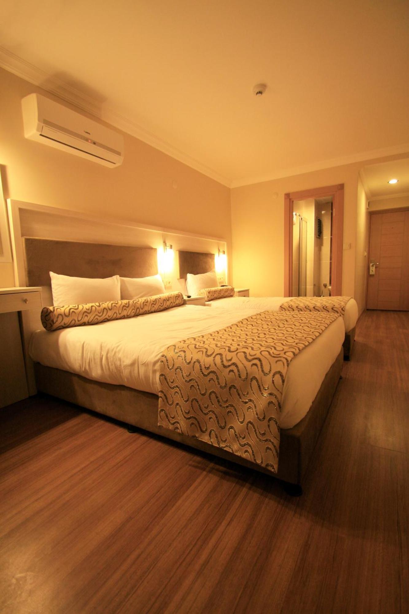 Grand Zeybek Hotel Izmir Bagian luar foto