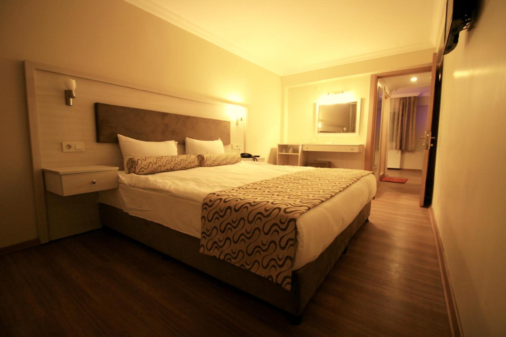 Grand Zeybek Hotel Izmir Bagian luar foto