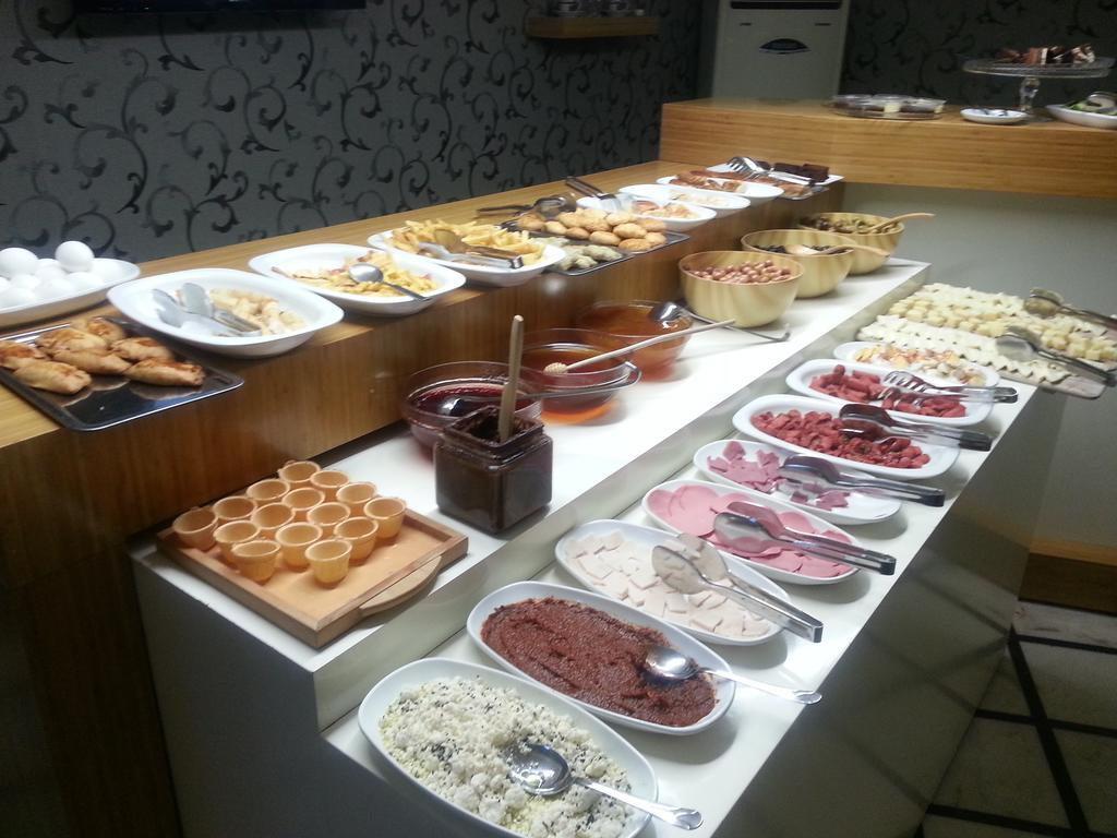 Grand Zeybek Hotel Izmir Bagian luar foto