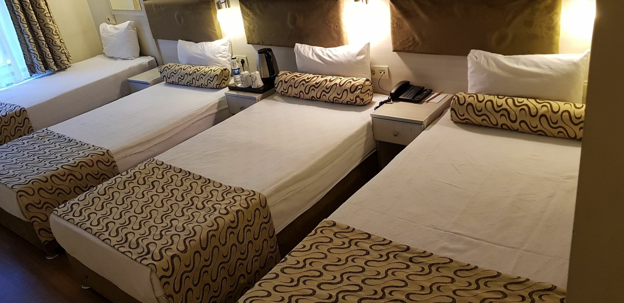 Grand Zeybek Hotel Izmir Bagian luar foto