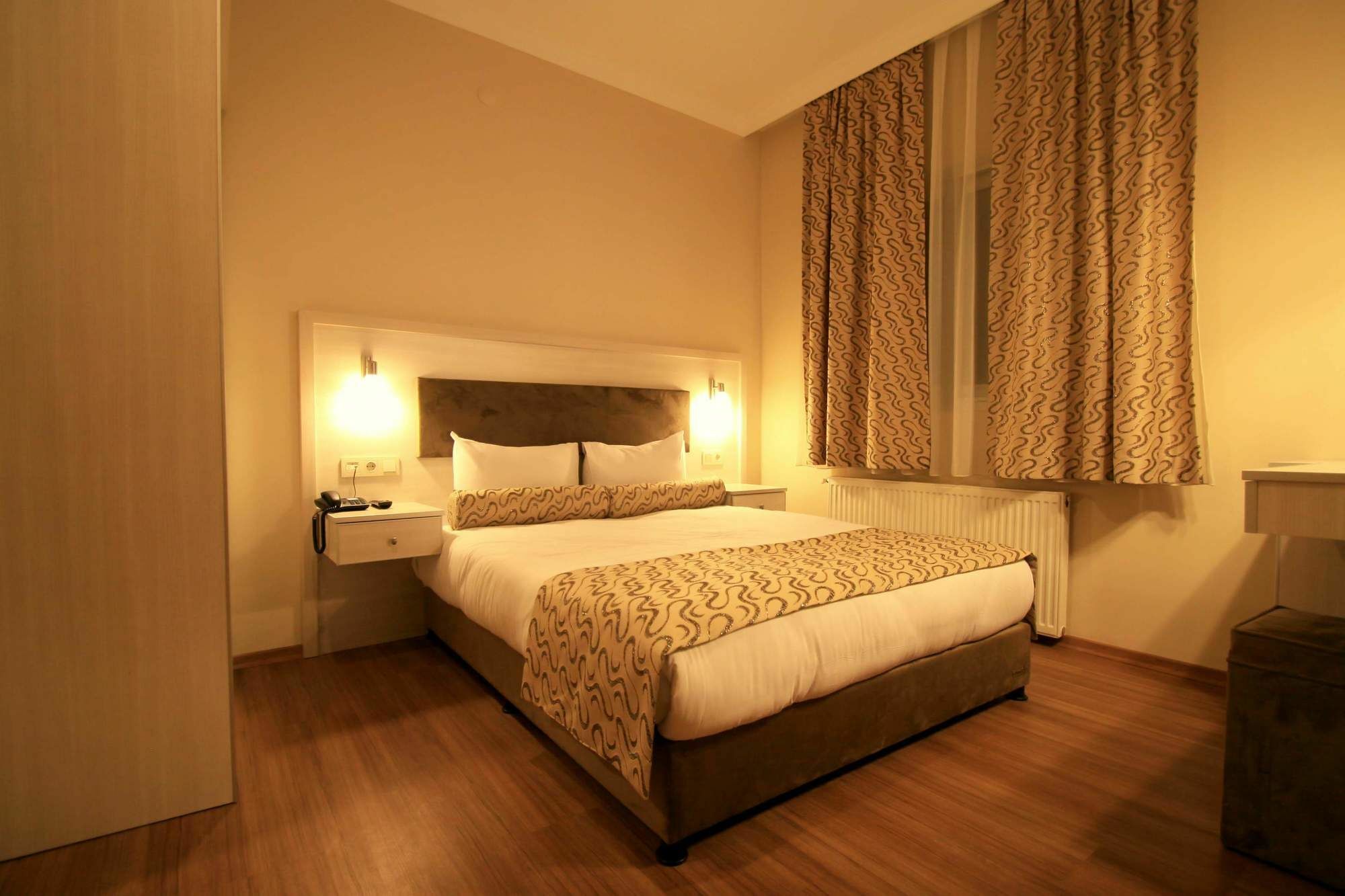Grand Zeybek Hotel Izmir Bagian luar foto