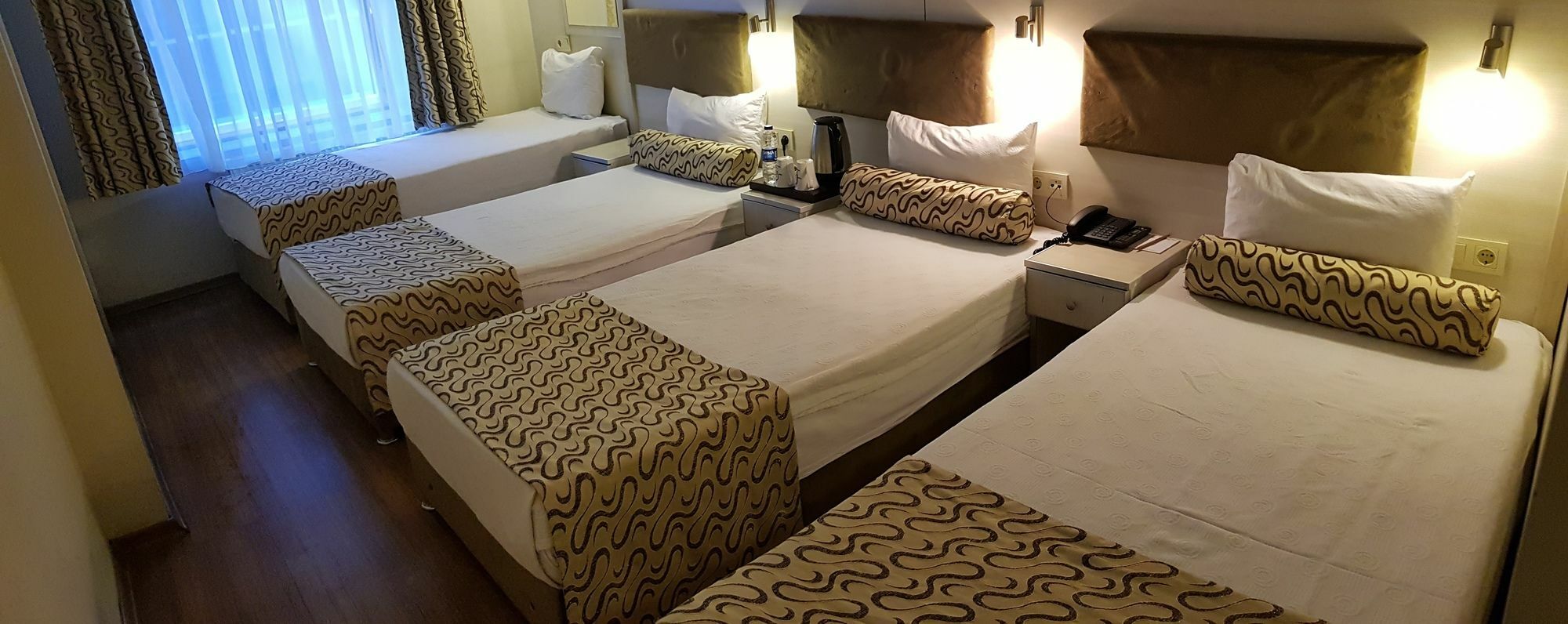 Grand Zeybek Hotel Izmir Bagian luar foto