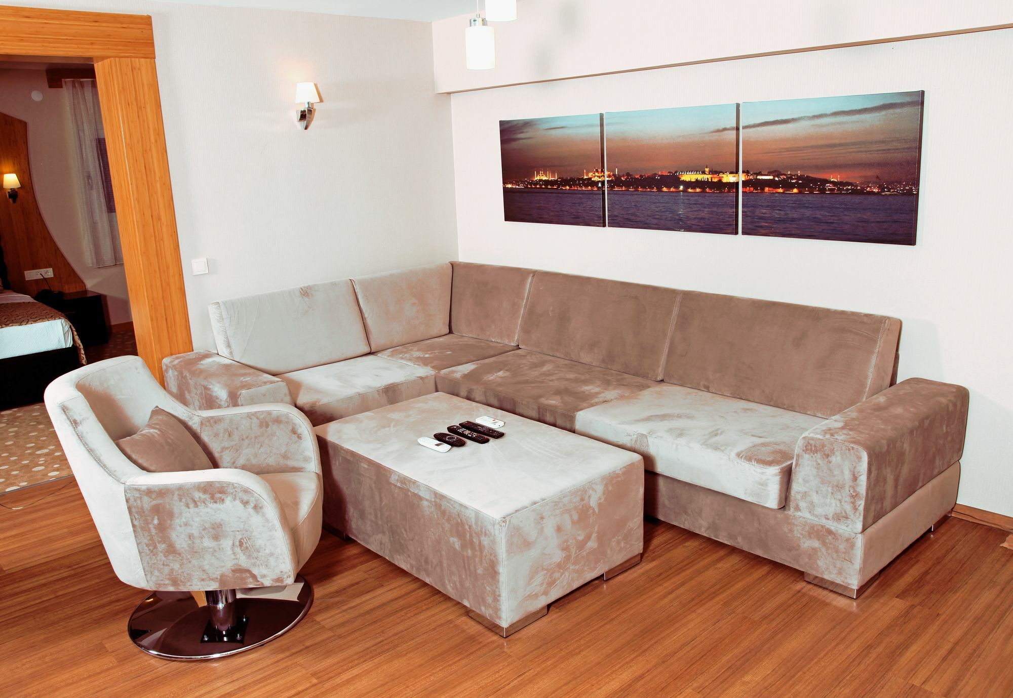 Grand Zeybek Hotel Izmir Bagian luar foto