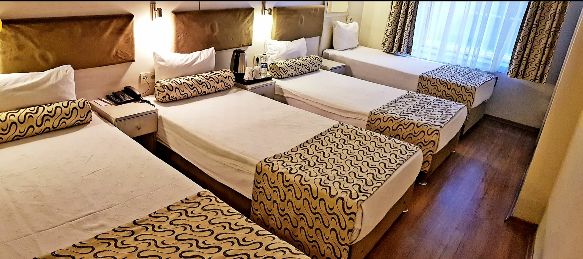 Grand Zeybek Hotel Izmir Bagian luar foto